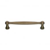 Beslagsboden m�belgreb i vintagelook B6301 - Antik messing