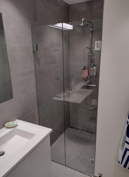 Bath dobbelt nichedør - Klar glas - Mat sort Bath dobbelt nichedør - Klar glas - Mat sort