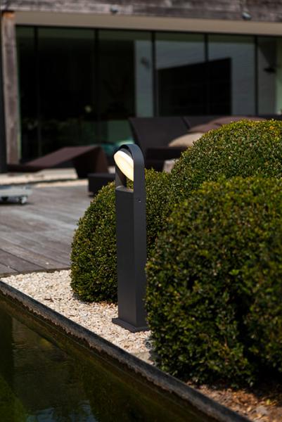Lutec Architectural Fele udendørs standerlampe m/LED og justerbart hoved - Mørkegrå Lutec Architectural Fele udendørs standerlampe m/LED og justerbart hoved - Mørkegrå