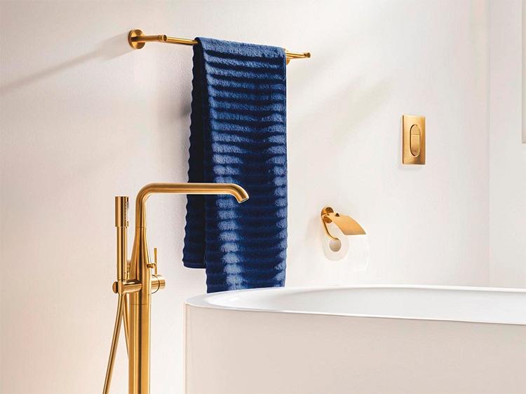 Grohe Essence fritstående badekararmatur - Børstet cool sunrise Grohe Essence fritstående badekararmatur - Børstet cool sunrise