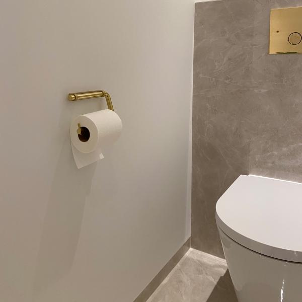 d line toiletpapirholder - Børstet messing d line toiletpapirholder - Børstet messing