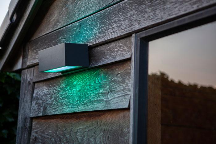 Lutec Connected Gemini udendørslampe til væg 22 x 8,5 Lutec Connected Gemini udendørslampe til væg 22 x 8,5