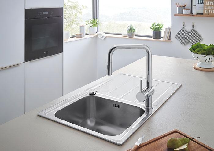 Grohe NEW Minta køkkenbatteri m/udtræk og U-tud - Krom Grohe NEW Minta køkkenbatteri m/udtræk og U-tud - Krom