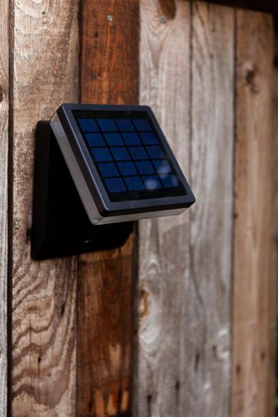 Lutec Moze Solar udendørslampe m/solceller - Sort Lutec Moze Solar udendørslampe m/solceller - Sort